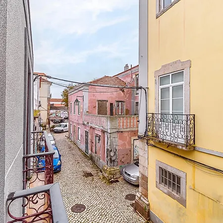 Apartment Beautiful Azulejos A Quiet Street *
