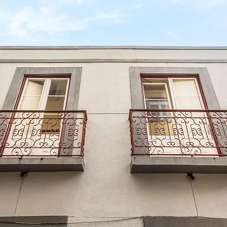 Beautiful Azulejos A Quiet Street Apartment Setubal
