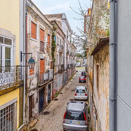 Beautiful Azulejos A Quiet Street Appartamento